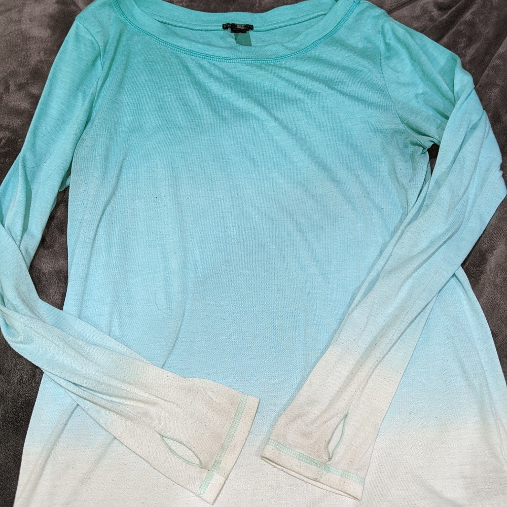 Blue ombre long sleeve